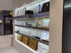 -三只熊皮肤管理中心旗舰店