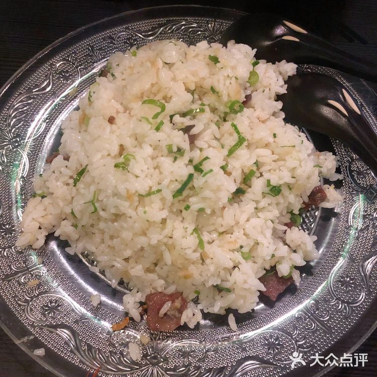 老板给端上来的时候看着就不咋地 颜值平平无奇