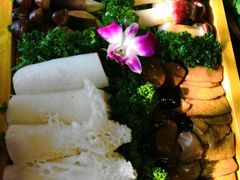 -慢丽江·云南野生菌土鸡锅(西山店)