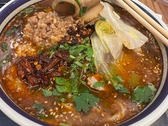 -云阿蛮云南生烫牛肉米线(奉贤路店)