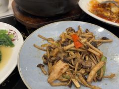 -大嫂镬仔·焖鸡煲·啫啫煲(逢源路店)