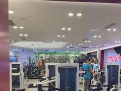 -英派斯健身旗舰店(海信国际中心馆)