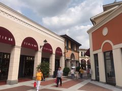 -佛罗伦萨小镇广佛名品奥特莱斯(疏港路店)