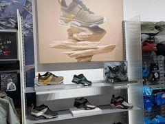 -SALOMON萨洛蒙(北京王府中环店)