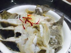 -马路边上·小海鲜烧烤(八一路店)