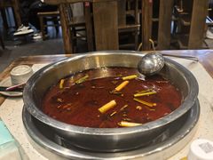 -肖肖酸萝卜鱼火锅(总店)