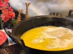 -鲜入围煮花胶鸡海鲜火锅