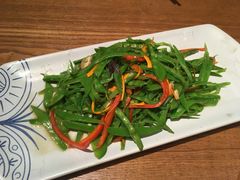 -云海肴·汽锅鸡·云南菜(天山百盛优客店)