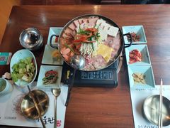 部队火锅-首尔馆韩国料理(金童路店)