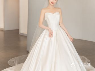 洛阳婚纱锁死这件Pronovias气质抹胸缎面