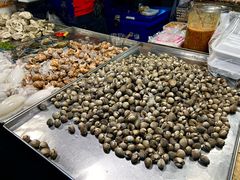 -席娜卡琳火车铁道夜市