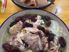 -燕子煨汤(山海关路店)