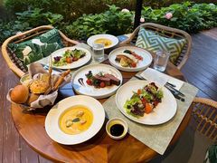 -上海前滩香格里拉大酒店