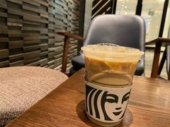 -星巴克臻选(南京金茂览秀城店)