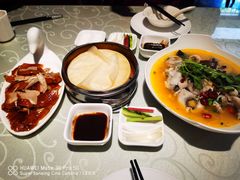 -湖庭壹品鸭王·传统北京烤鸭·别墅私房菜·庭院宵夜(江宁店)