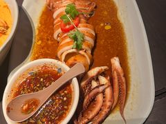 -大头虾越式风味餐厅(光明广场店)