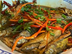 红烧小鱼-途中饭店(开化店)