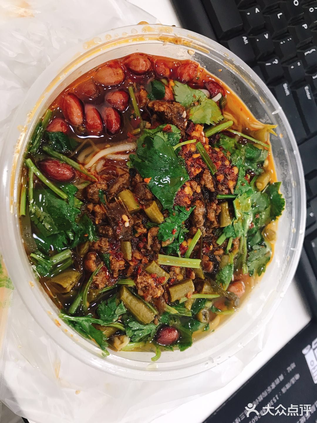 酸辣粉13一碗外卖,料挺足的