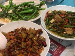 -张氏宽窄巷成都名小吃(茂业百货华强北店)