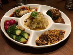 芝麻菠菜-君悦酒店·1881·北京烤鸭