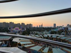 -长沙云顶星河游乐园(步步高·梅溪新天地店)