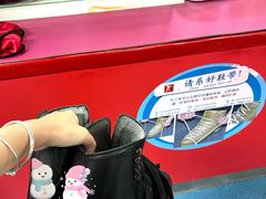 -正佳冰河湾真冰滑冰场