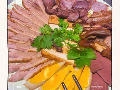 -潮界(LU·ONE凯德晶萃广场店)