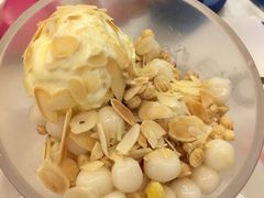 -满记甜品(巴黎春天宝山店)