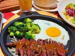 -鲨鱼美式餐厅酒吧Sharky