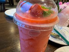 -Chom Cafe and Restaurant