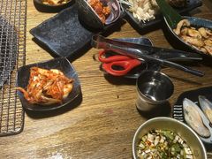 -鑫釜山海鲜烧烤(鑫丰国际店)