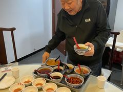 -洪运轩饭庄(北纬路店)