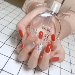 -Pink You美甲美睫纹绣定制中心