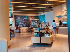 -星巴克臻选(上海合生汇1F店)