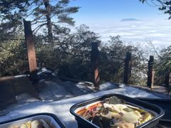 对着雪山涮火锅-八珍玉食鸡煲·打边炉(印象城店)