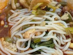 -柳州肥姨妈大骨螺蛳粉(沙河店)
