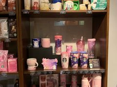 零售区-星巴克(广州淘金路店)