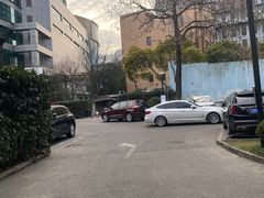 场地-飞洲国际广场-地下停车库