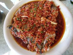 剁椒鱼头-良师门滨海人家·海鲜·家常菜(滨海城店)