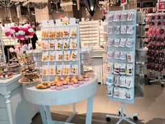 -纪念日百货(万达广场店)