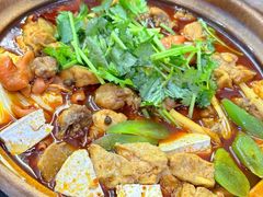 臭豆腐肥肠鸡煲-谢记上海大排档(长寿路店)