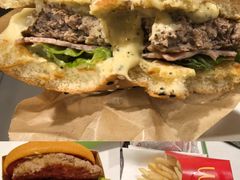 -麦当劳(虹梅路地铁站店)