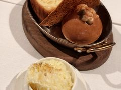 餐前面包-罗宾斯牛排馆(重庆丽晶酒店)