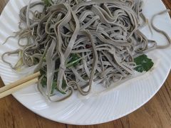 -溢心园香河肉饼总店