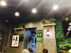 -愉肴麻辣香锅(中山路店)