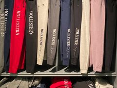 -Hollister(天环广场店)