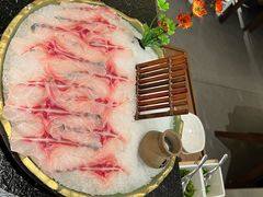 -得意咚瓜·顺德鱼生·冬瓜火锅(深圳首店)