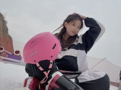 -采薇庄园四季滑雪场