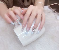 -莎拉美学·美甲美睫