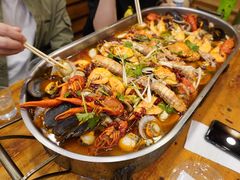 -老东镇啤酒屋海鲜加工·蒸汽海鲜·海鲜烧烤(台东店)